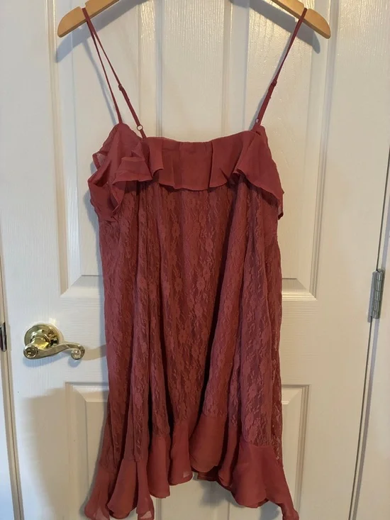 AE Lace Handkerchief Hem Ruffle Mini Dress - Picture 7 of 7